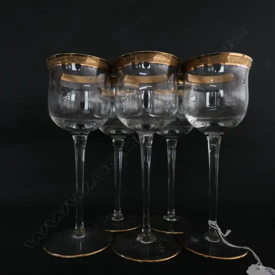 GOLD RIMMED STEMMED WINE GLASSES, 5 