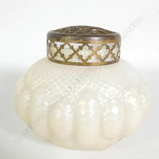 VICTORIAN LUSTRE GLASS POSEY VASE H. 170MM