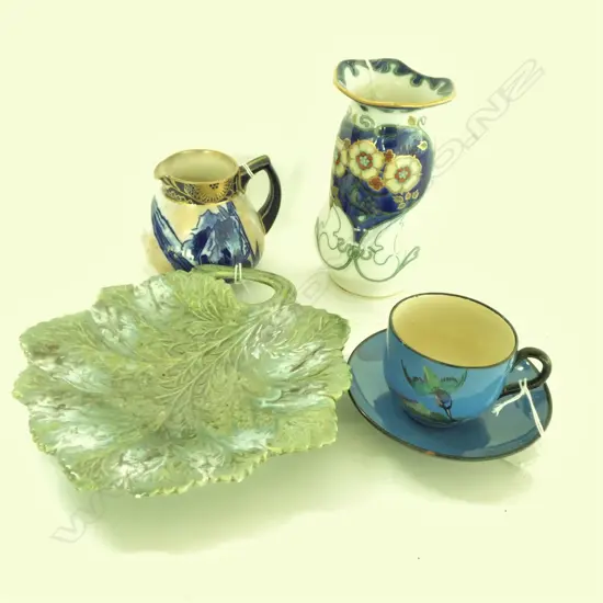 FOUR ASSORTED CHINA PIECES......