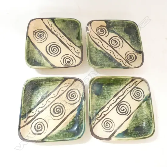 4 JAPANESE ORIBE WARE SMALL SQUARE DISHES
