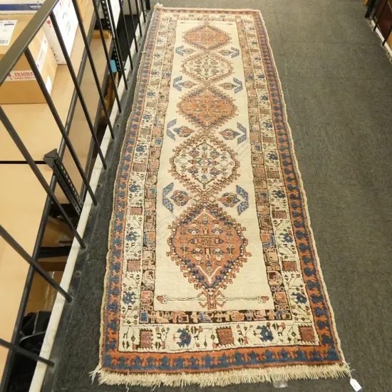 HAND KNOTTED RUNNER