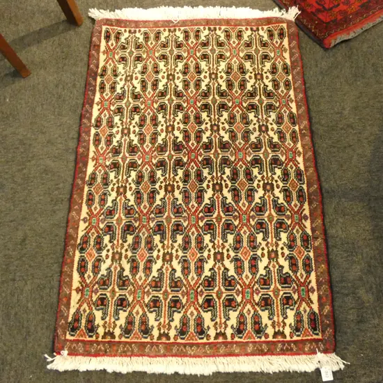 #271G vSANANDAJ HAND KNOTTED WOOL PILE RUG 1060 X 690MM