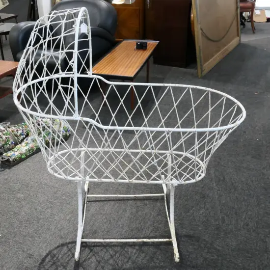 FRENCH WHITE CAST IRON CRIB,  L. 1000mm