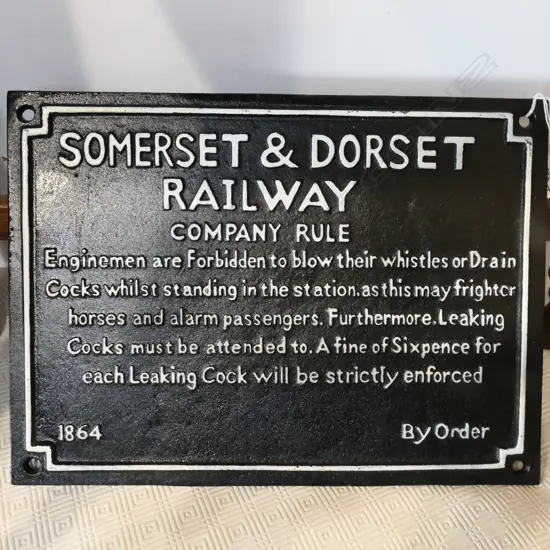 CAST IRON RAILWAY SIGN W. 400MM