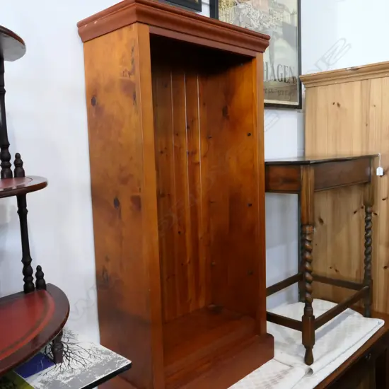 STAINED PINE BOOKCASE ADJ. SHELVES H. 1200MM W. 600MM