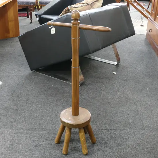 ANTIQUE ENGLISH ELM DOLLY PEG H. 930MM