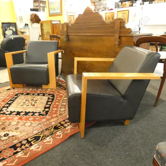 PR CONTEMPARY LEATHER ARM CHAIRS