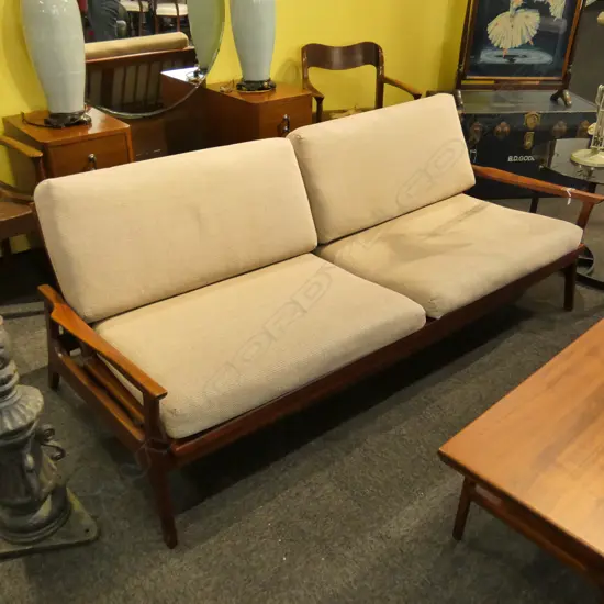 MORGAN MID CENTURY COUCH / DAYBED L. 1980MM