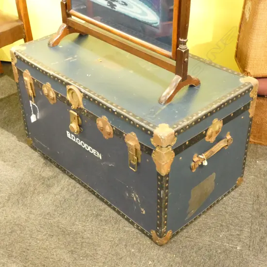 VINTAGE BRITISH TRAVEL TRUNK, W 900 X 520MM, D. 510MM