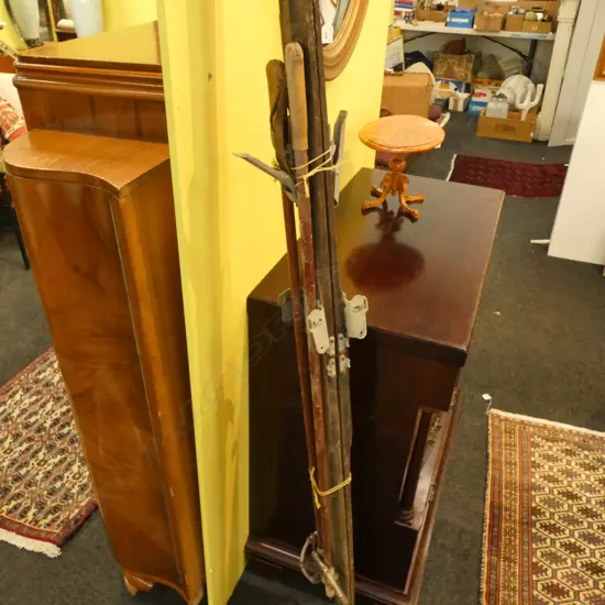 PR VINTAGE SKIS WITH BINDINGS & POLES. L.1980mm