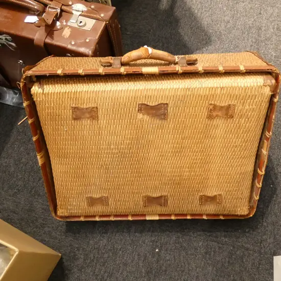 c1900 CANE SUITCASE LEATHER FITTINGS