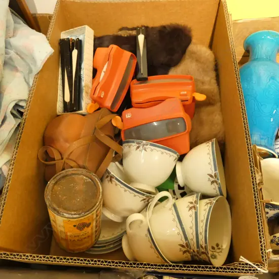 BOX LOT FUR CAPE, TEA CUPS, VEIWMASTERS