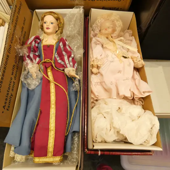 2 BOXED COLLECTORS DOLLS ONE MUSICAL BABY 