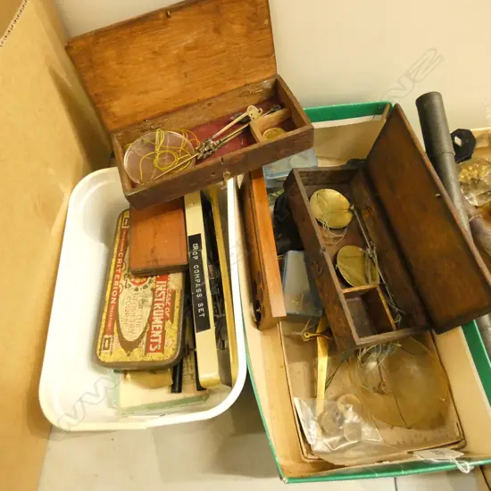 BOX OF SMALL BALANCE SCALES & ASST WEIGHTS