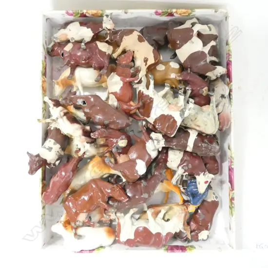COLLECTION OF LEAD FARM COWS ETC