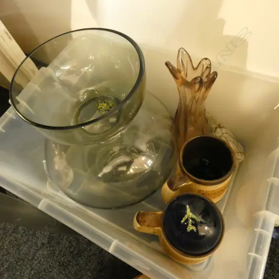 BOX LOT ASST GLASS PAPERWEIGHTS ETC