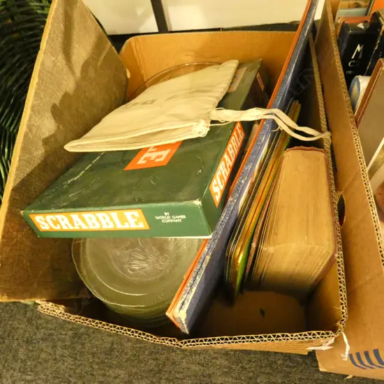 BOX LOT GAMES, GLASS BOWLS ETC