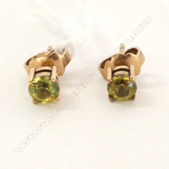 PR OF 9CT GOLD & PERIDOT EARRINGS