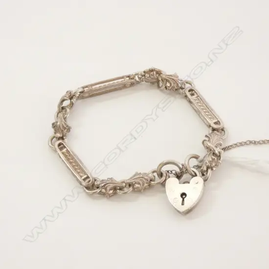 Antique sterling silver bracelet 