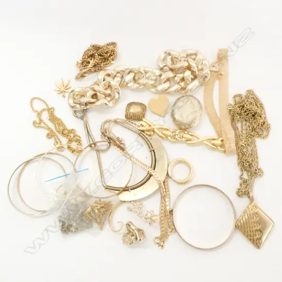 BAG ASSORTED GOLD COSTUME JEWELLERY