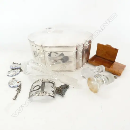 EPNS LIDDED BOX + DECANTER STOPPERS, LABELS, BUCKLE ETC