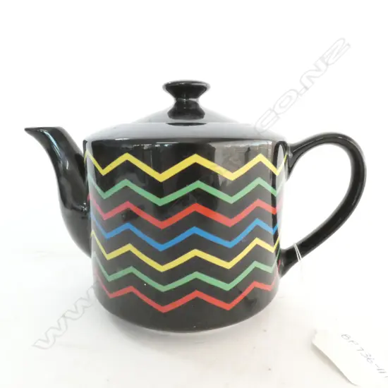 YAMATO JAPANESE TEAPOT, RED, GREEN, YELLOW & BLUE STRIPES ON BLACK. H. 170MM