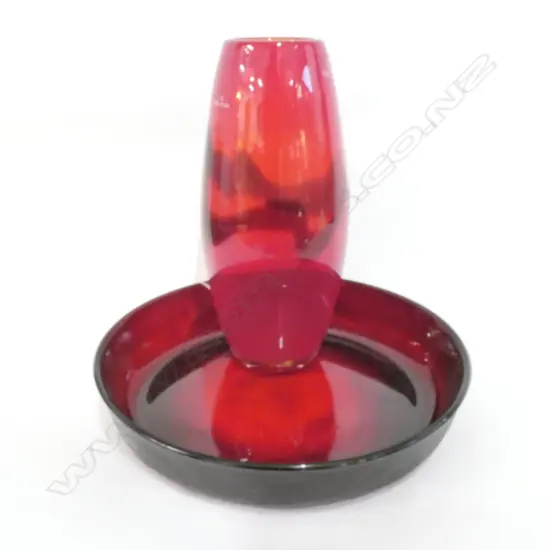 HOGLUND ART GLASS VASE H. 260MM + OTHER 275MM DIA