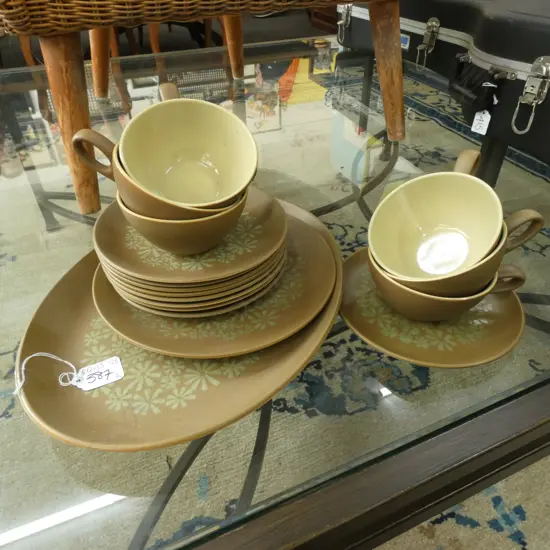  CROWN LYNN DOROTHY THORPE PALM SPRINGS PART SET