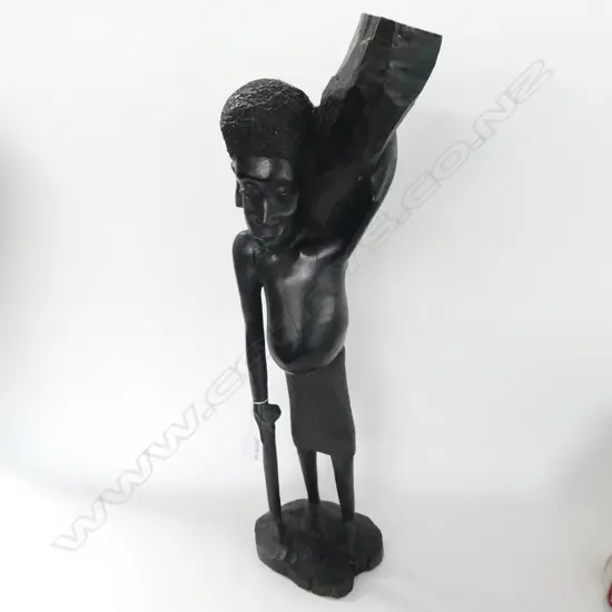 TALL HEAVY VINTAGE AFRICAN EBONY CARVING. MAN H 600MM