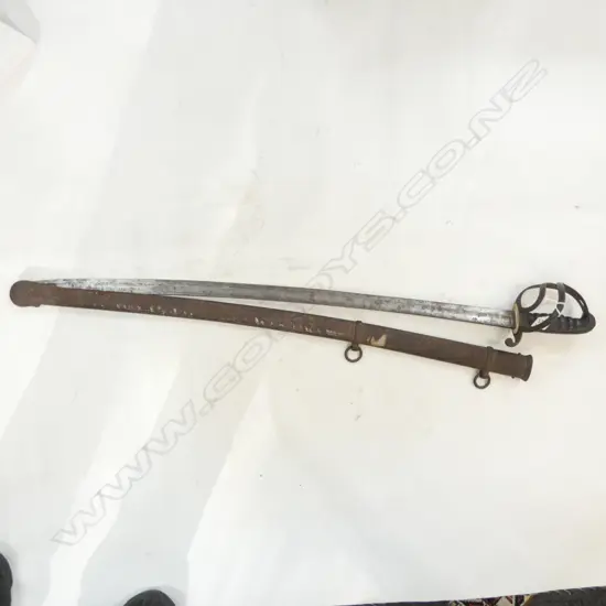 ENGLISH SWORD L. 1070MM IN SCABBARD