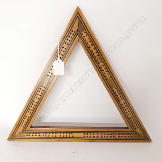 MIXED TIMBER TRIANGULAR CRIB BOARD H 320 MM