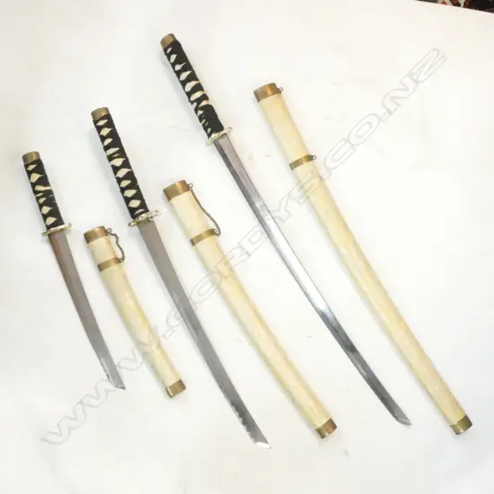 SET OF THREE JAPANESE KATANA, WAKIZASHI etc - SILK SCABBARD (ww)