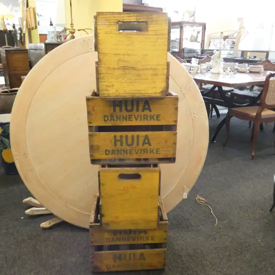 4 HUIA DANNEVIRKE VINTAGE WOODEN DRINKS CRATES 