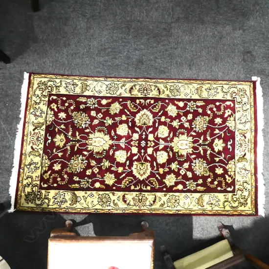 HAND KNOTTED PERSIAN RUG