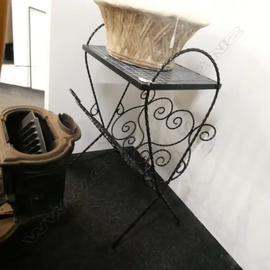 FRENCH IRON & TILE TABLE H. 820MM