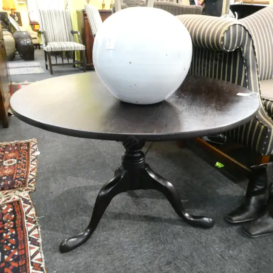 GEORGIAN TILT TOP WINE TABLE H. 560MM 825MM DIA