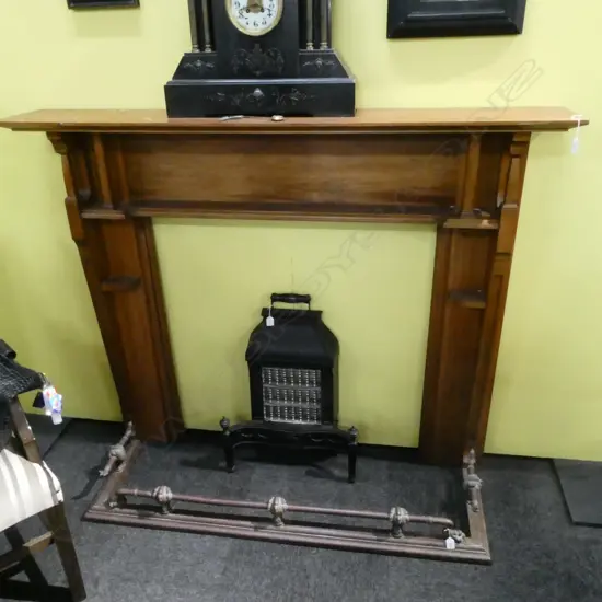 WOODEN FIREPLACE EX 18 PORONUI ST MT EDEN H. 1290MM W. 1550MM