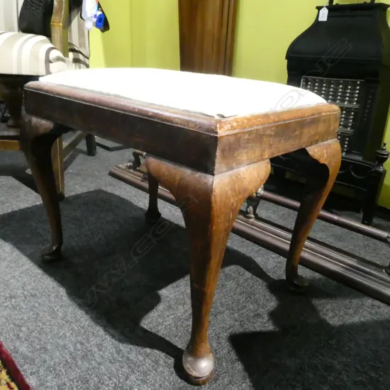 CABRIOLE LEG STOOL H. 420MM