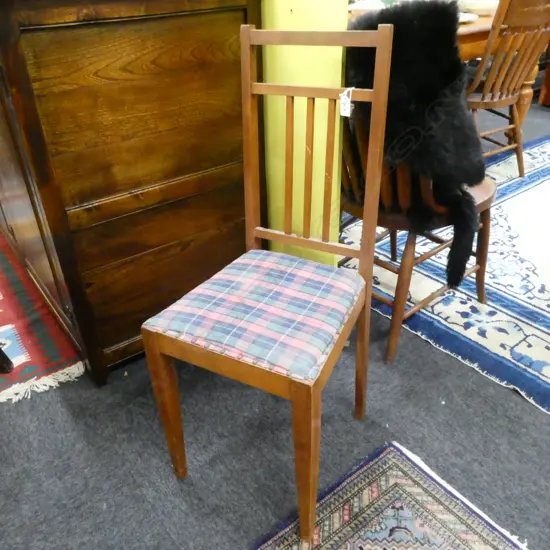 SIDE CHAIR 