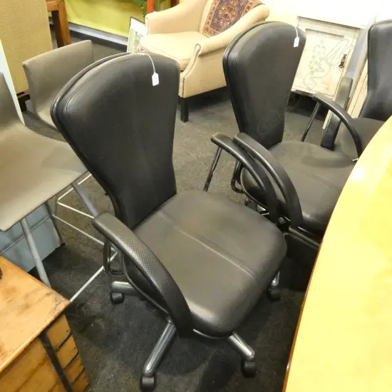 PAIR OF OFFICE CHAIRS