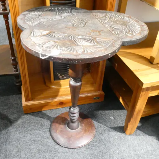 CHIP CARVED TRIFORM TABLE H. 690MM