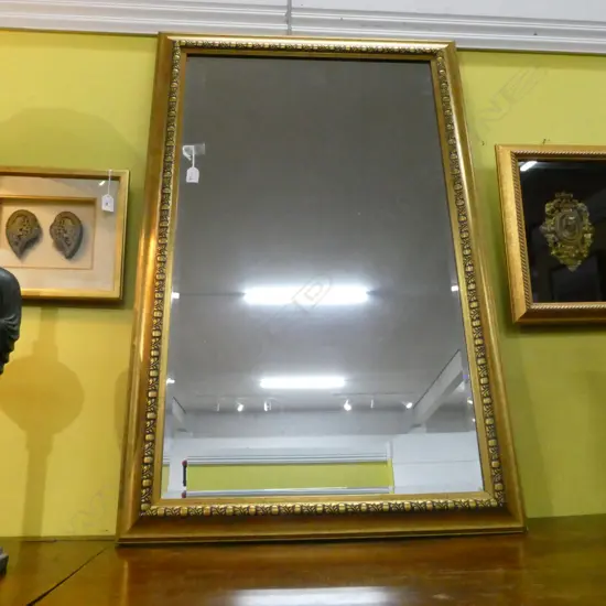 GILT MIRROR BEVELLED 1125 X 720MM