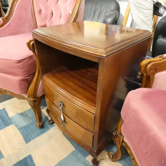 QUEEN ANNE STYLE BEDSIDE TABLE H. 685MM