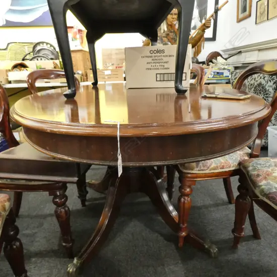 MAHOGANY EXTENSION DINING TABLE WITH 6 VICT STYLE CHAIRS L 2060 MM