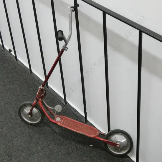 VINTAGE FRENCH SCOOTER 