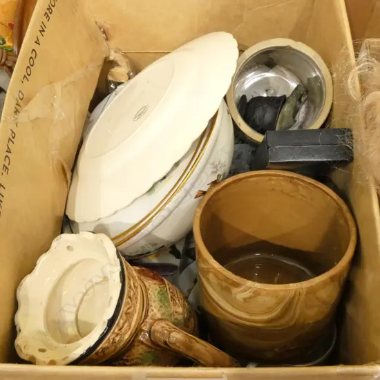 SMALL BOX ASSORTED CHINA, INCLUDING TRIOS