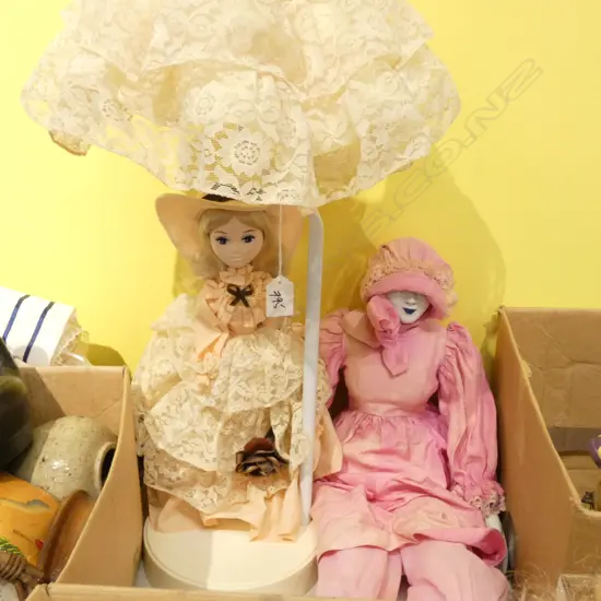 DOLL LAMP AND CHINA DOLL H 600 MM