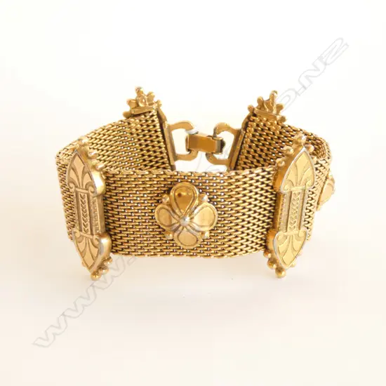 VICTORIAN STYLE COSTUME BRACELET