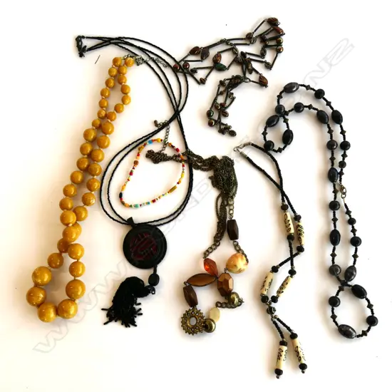 ASSORTED COSTUME BEAD NECKLACES