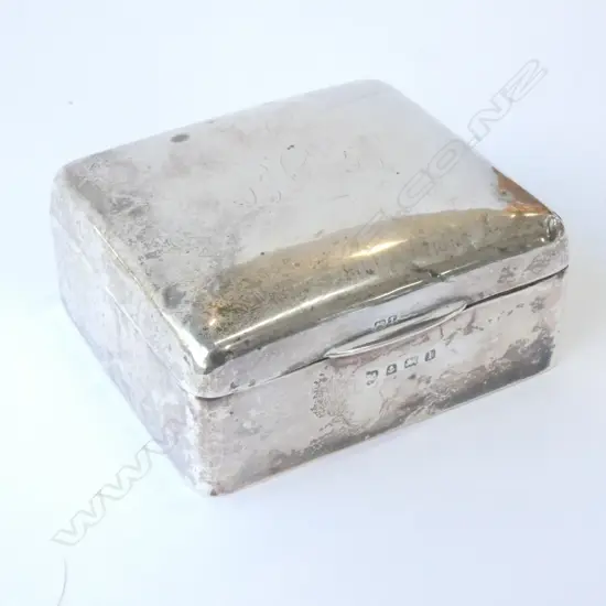 SILVER CIGARETTE BOX, w MAHOG LINER, BIRMINGHAM 1910. TOTAL 192gm